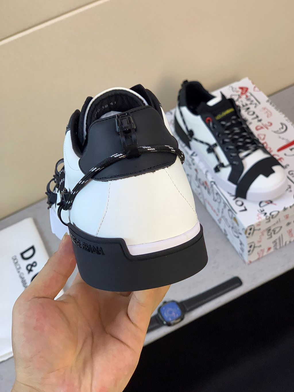 D*G sneaker
